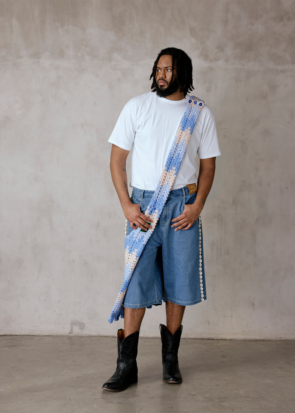 Blue Indigo Cowrie Trim Jorts